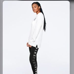 vs pink long sleeve tee size M